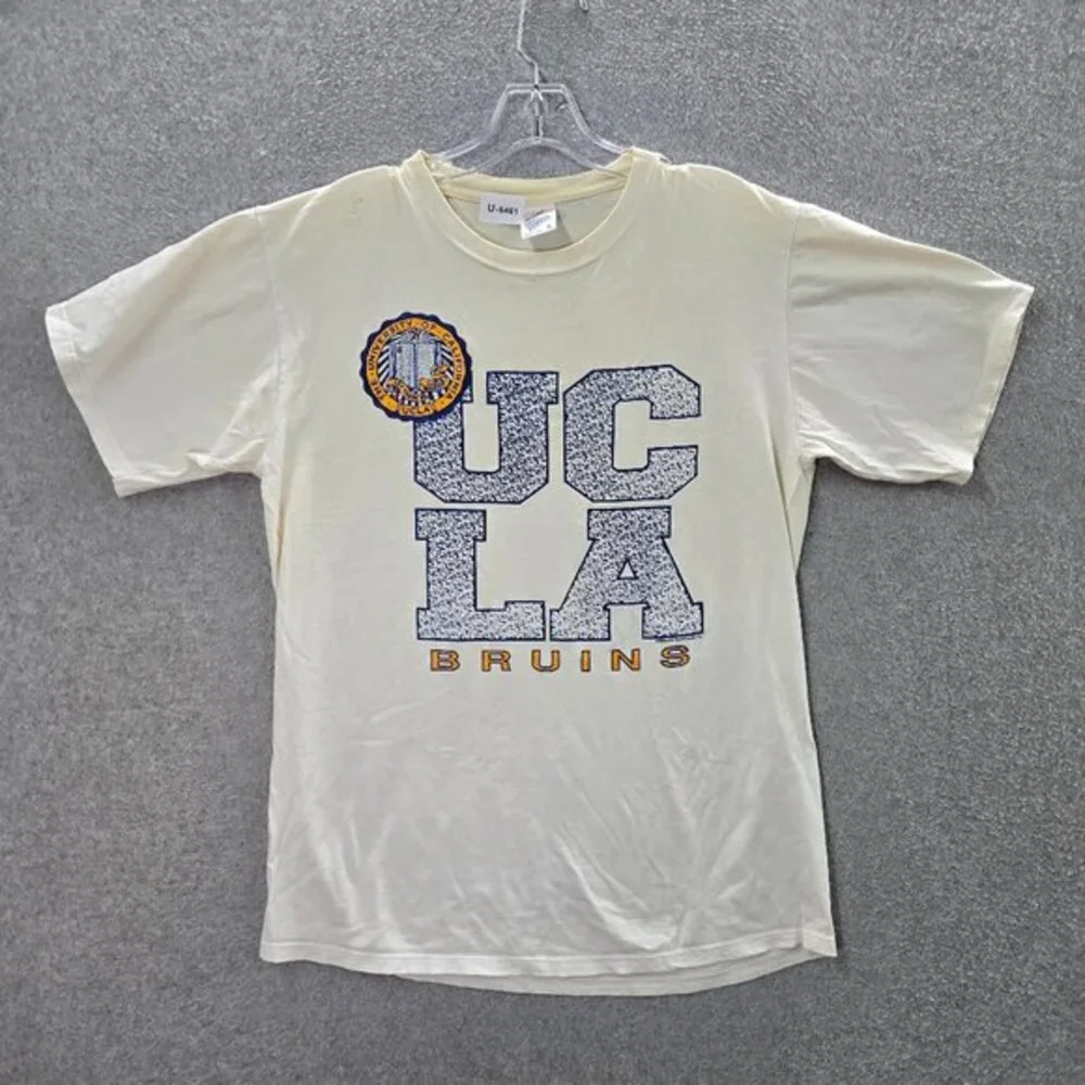 VINTAGE UCLA Bruins Men Shirt Large Logo Distressed‎ 90s Tee READ